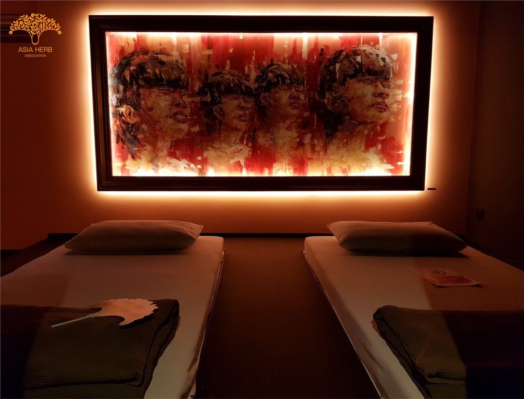 泰國按摩 Asia Herb Association
