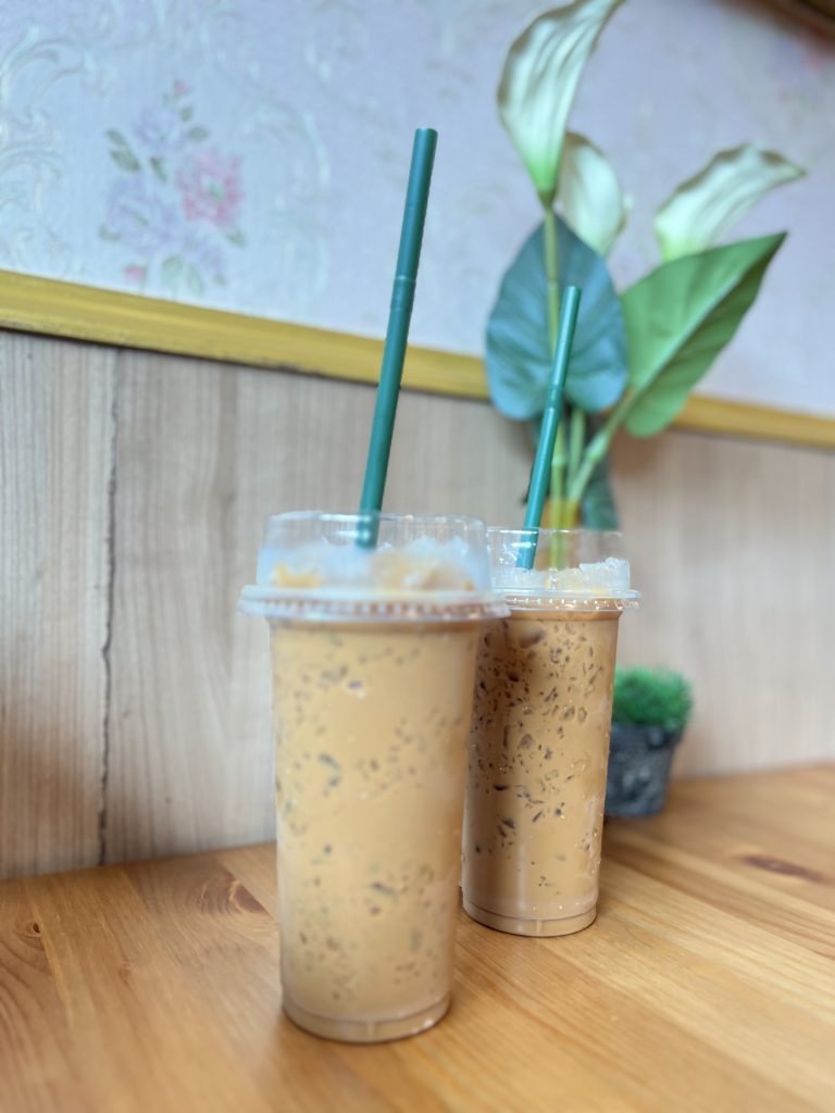 李寶玉咖啡牛奶