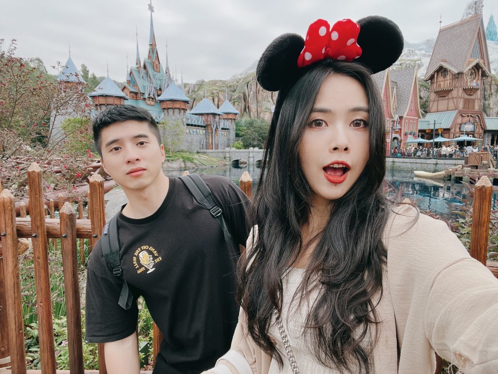 香港迪士尼冰雪奇緣場景、環境